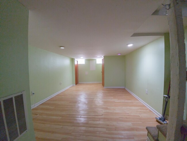 Building Photo - 1029 Fernon St
