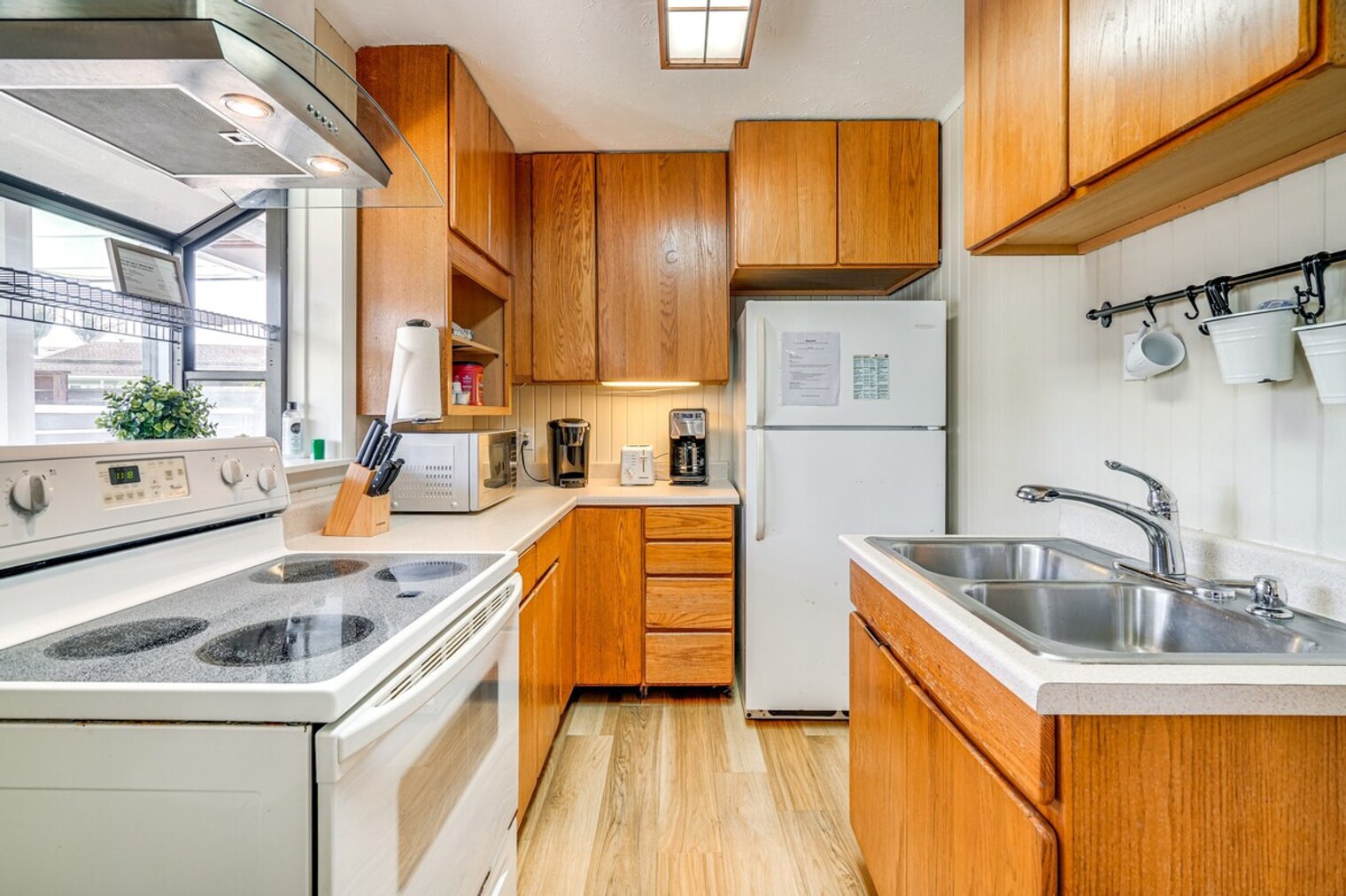 Building Photo - 705 Alsace Lorraine Ave