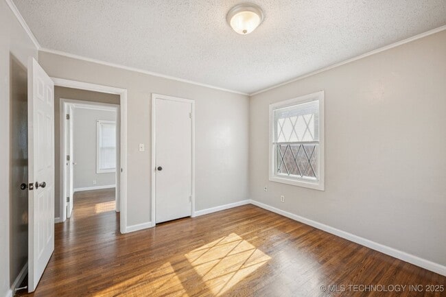 Building Photo - 9115 E Latimer Pl