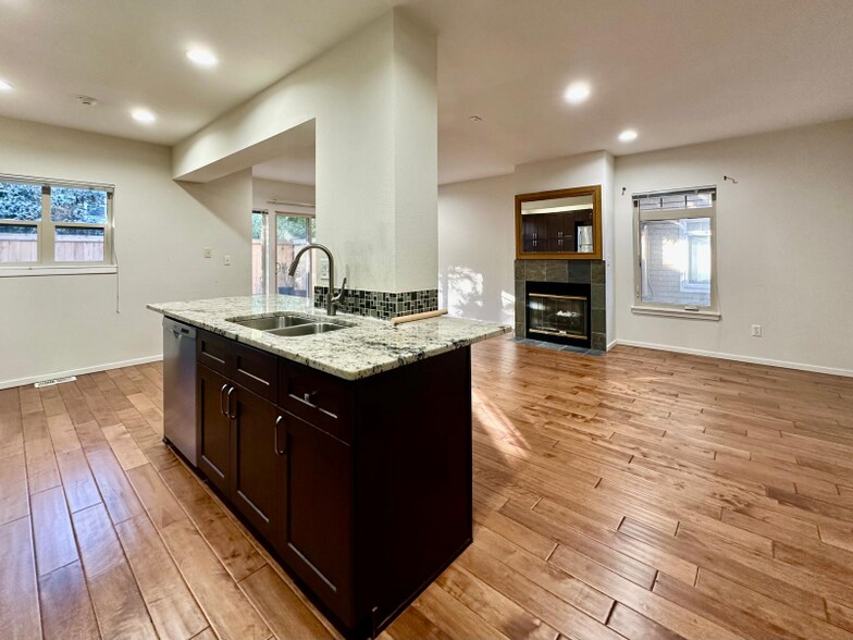 Building Photo - 9231 158th Pl NE