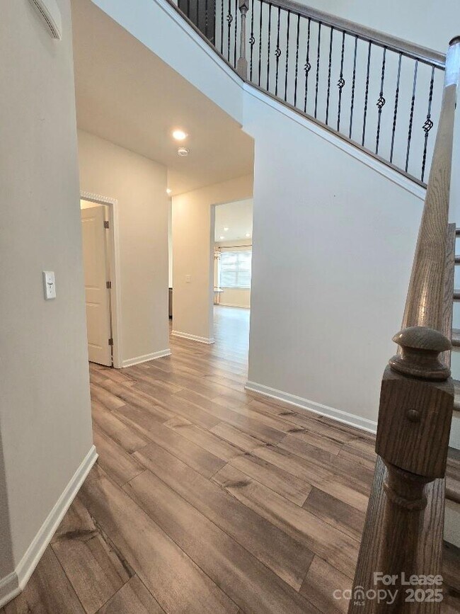 Building Photo - 18022 Stark Wy