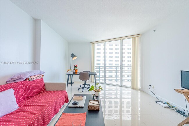 Building Photo - 335 S Biscayne Blvd