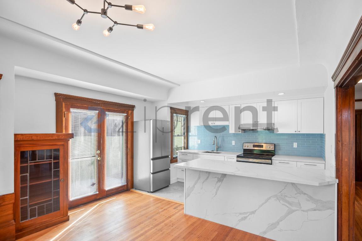 Building Photo - 1001 MacArthur Blvd