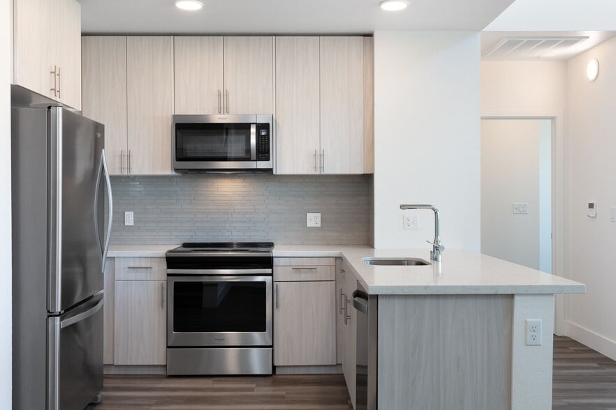 Interior Photo - Sunsweet Apartments