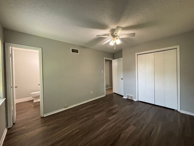 Building Photo - Register your account with Rently to sched...