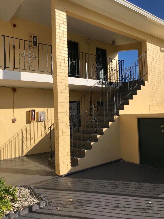 Building Photo - 2285 NE 172nd St