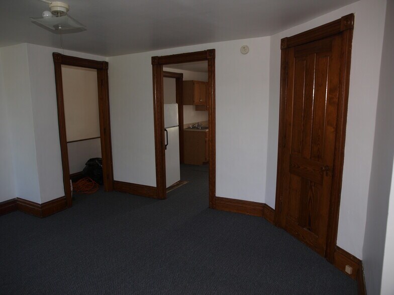 Bedroom 1 - 39 S 10th St