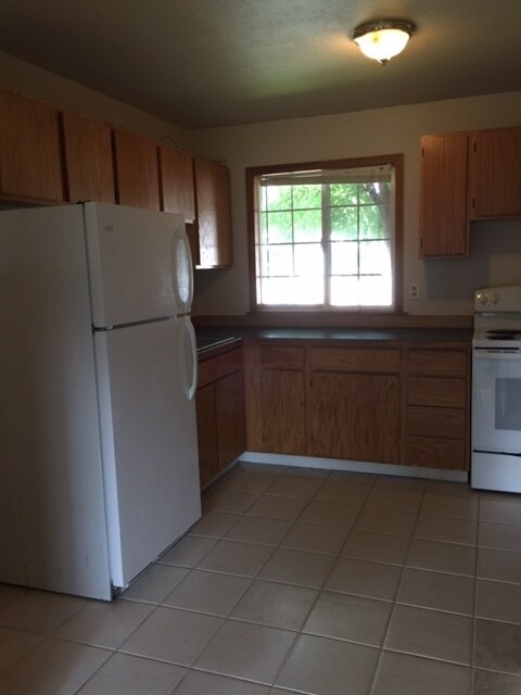 Building Photo - 2 Bed/1 Bath Ephrata Duplex