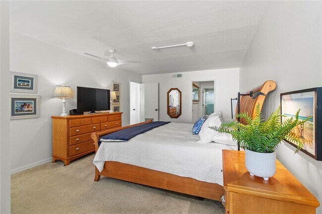 Building Photo - 829 Bayport Wy