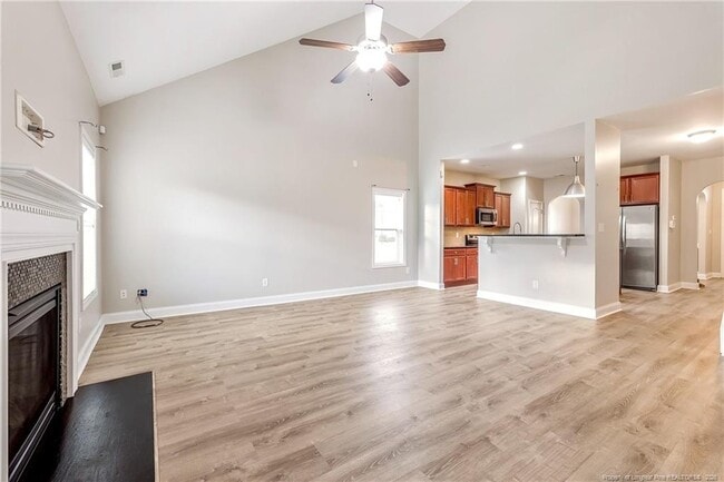 Building Photo - 1081 Ronald Reagan Drive