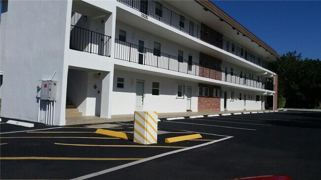 Building Photo - 1501 S Ocean Blvd