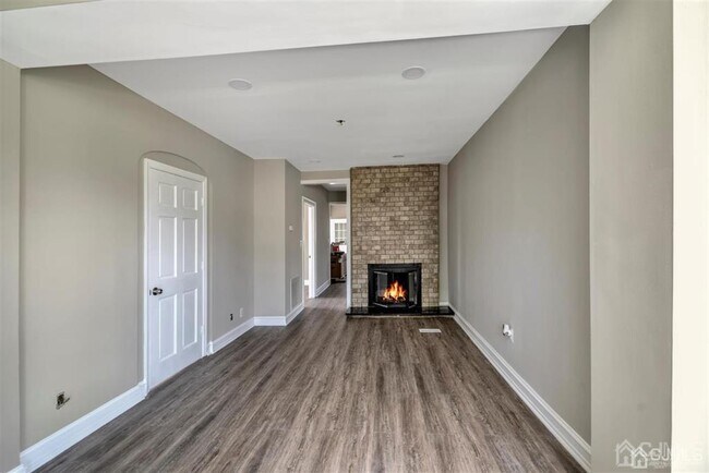 Building Photo - 8 Dolan Ave