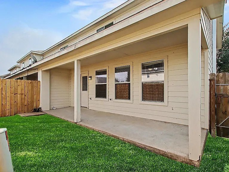 Building Photo - 19414 Dry Canyon Ct
