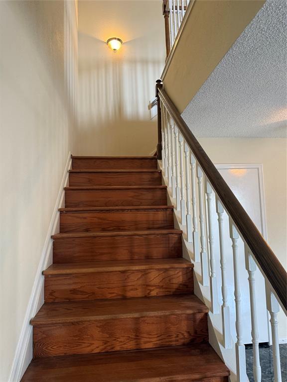 Building Photo - 2120 El Paseo St