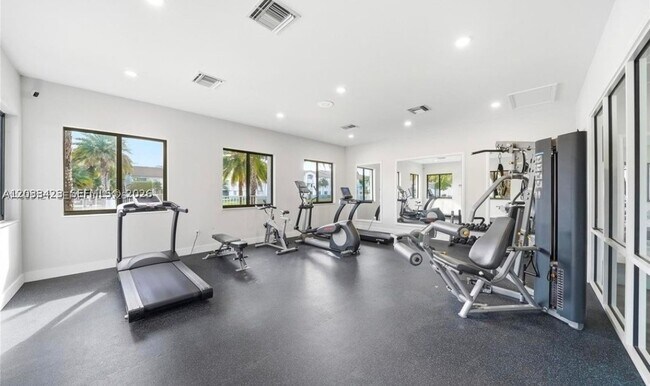Building Photo - 2600 S University Dr