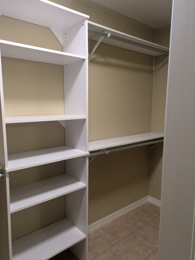 Building Photo - 132 Torreon Dr