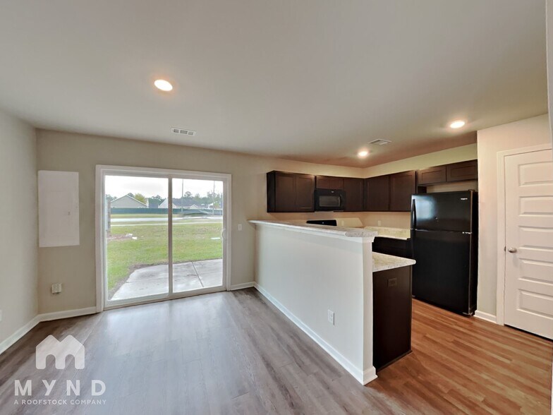 Building Photo - 26 Brown Thrasher Ct
