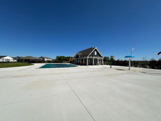 Building Photo - 8366 Kannon Dr