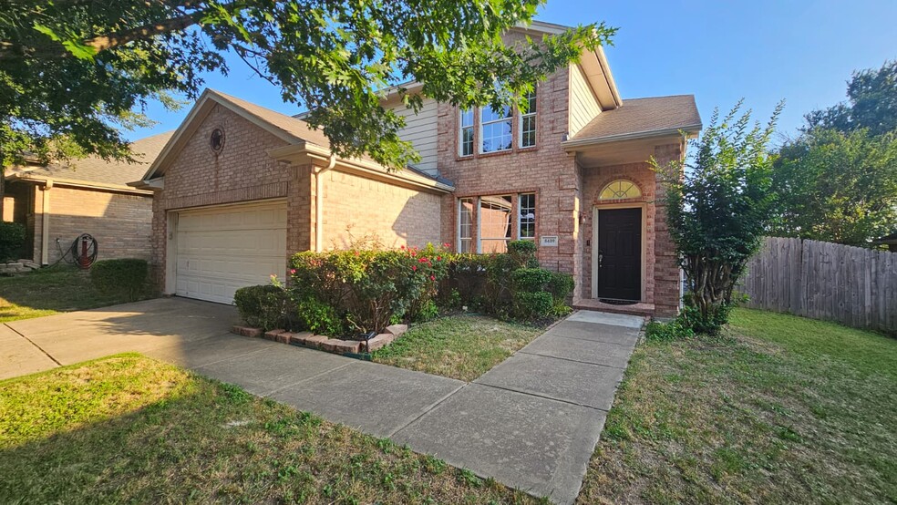 Primary Photo - 8409 Romanway Dr