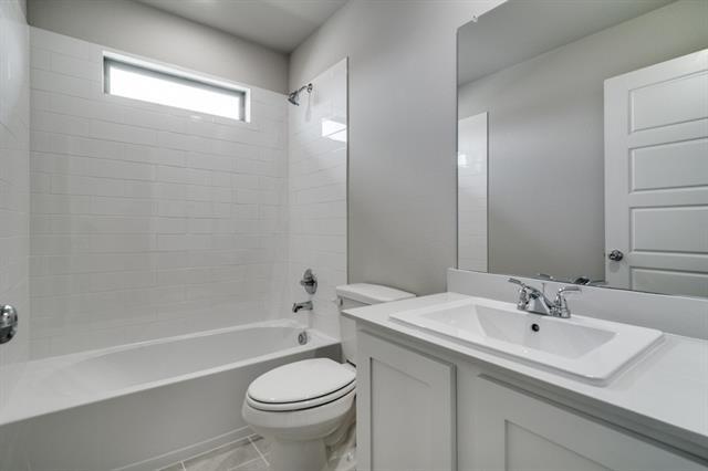 Building Photo - 907 Hazel Dr