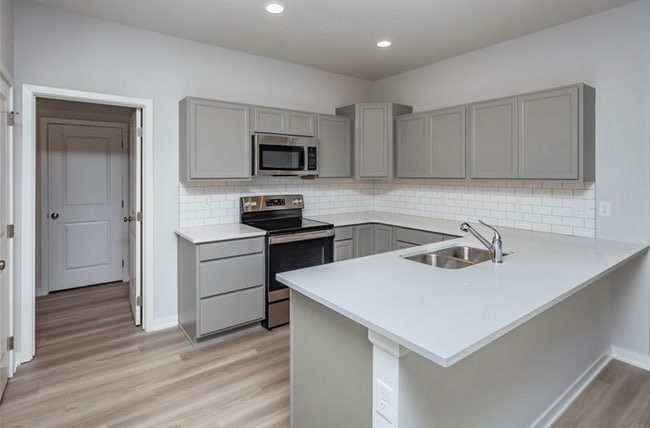 Building Photo - TONS OF LIVING SPACE!! 3 Bedrooms and 3 Bathrooms in Carlisle!