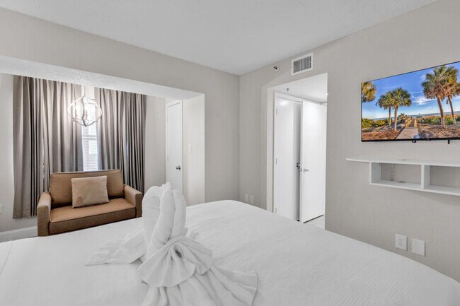 Building Photo - 1700 N Ocean Blvd