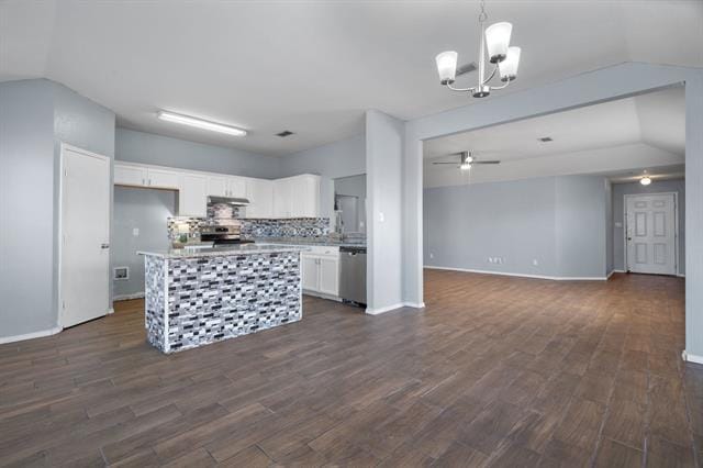 Building Photo - 232 Memory Dr