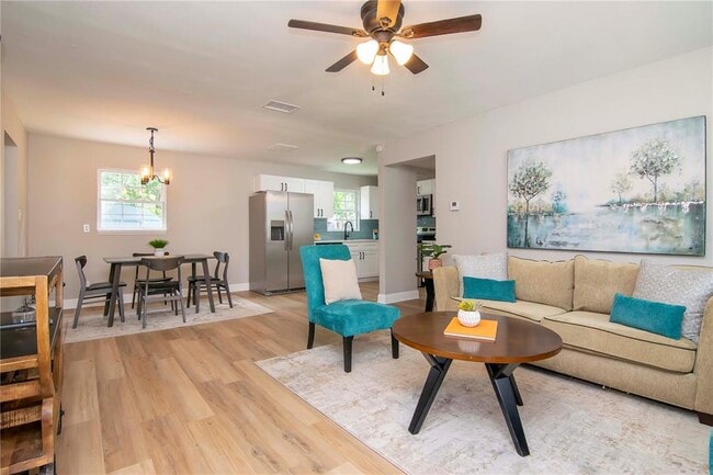 Building Photo - 3708 W Tyson Ave