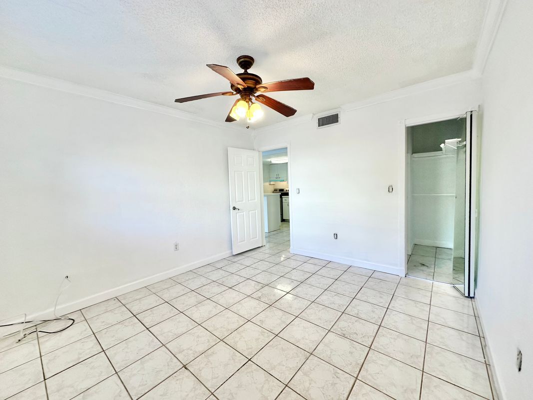 Building Photo - 4275 NW S Tamiami Canal Dr