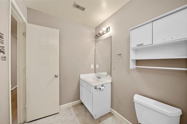 Building Photo - 3822 Clobourne Crossing Ln