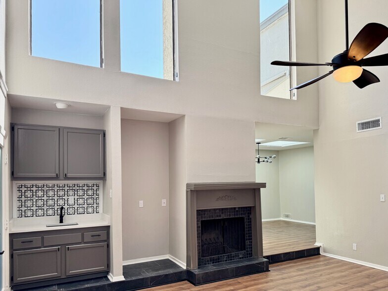 Building Photo - 30 Casa Verde