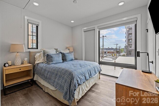 Building Photo - 1207 Minter Pl