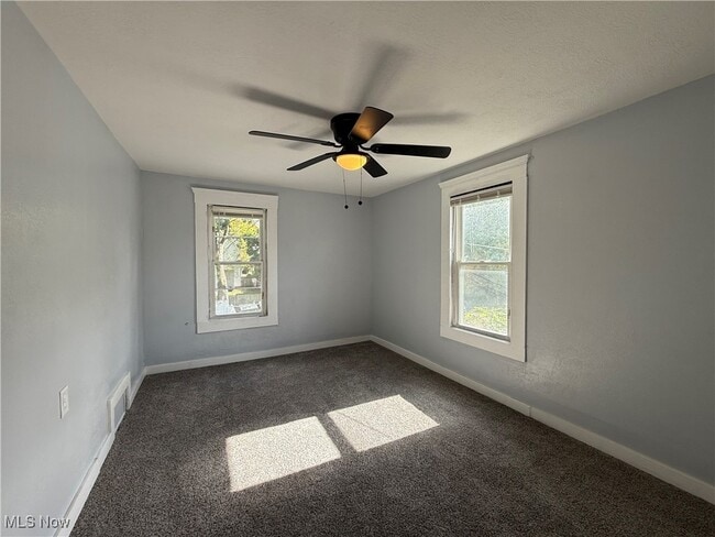 Building Photo - 1305 Curtis St