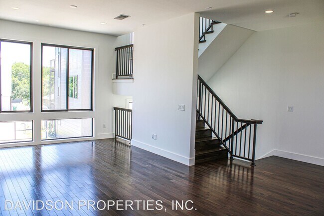 Building Photo - 3 br, 3.5 bath House - 318 W Grayson St #505