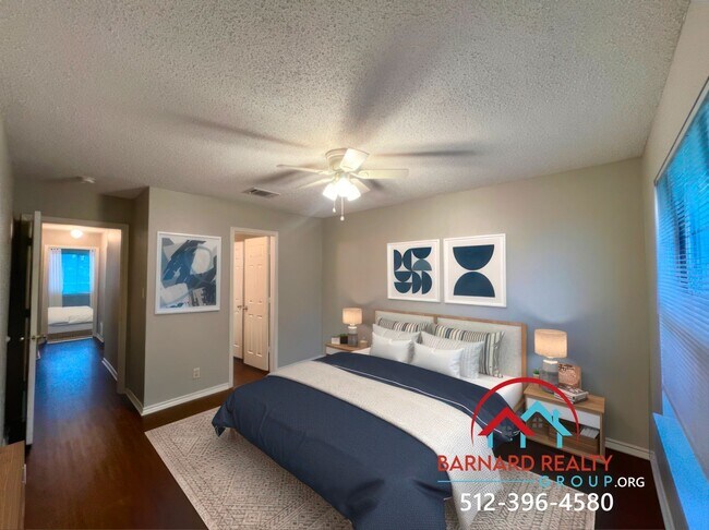 Building Photo - Available June 7: 3 Bed 2.5 Bath Duplex