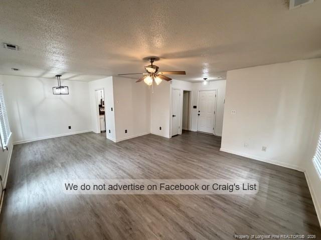 Building Photo - 209 Eppingdale Dr