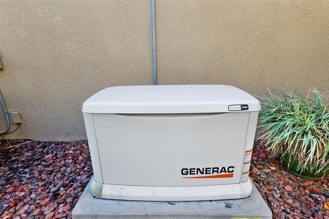 Building Photo - 12990 Wildgrass Trl