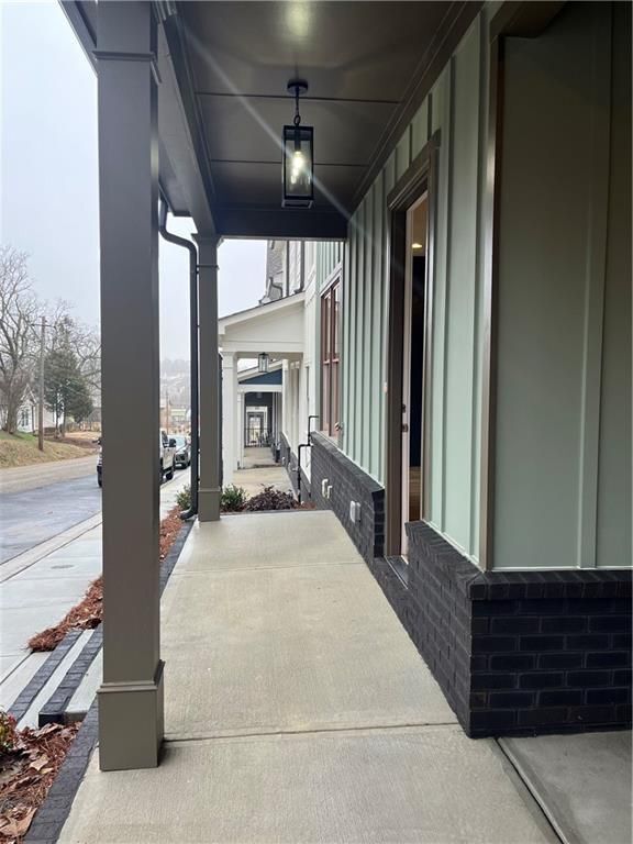 Building Photo - 5603 W Pine St