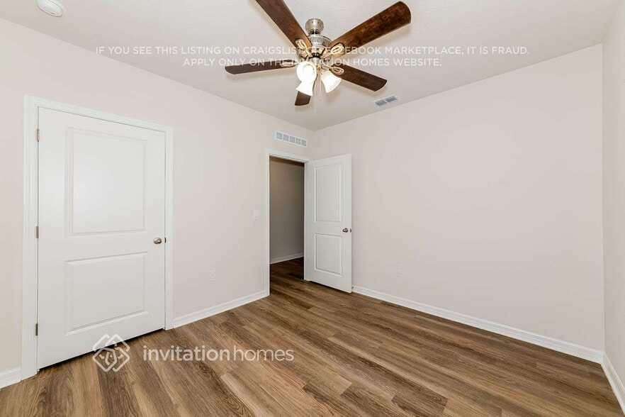 Building Photo - 7980 Majestic Palms Ct