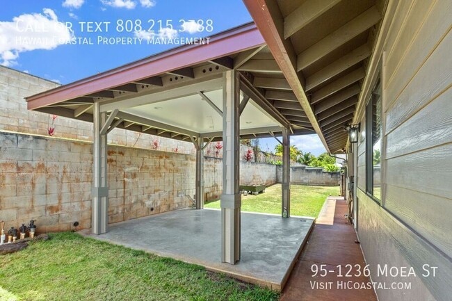 Building Photo - 95-1236 Moea St-