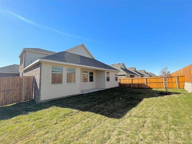 Building Photo - 768 Hawthorn St