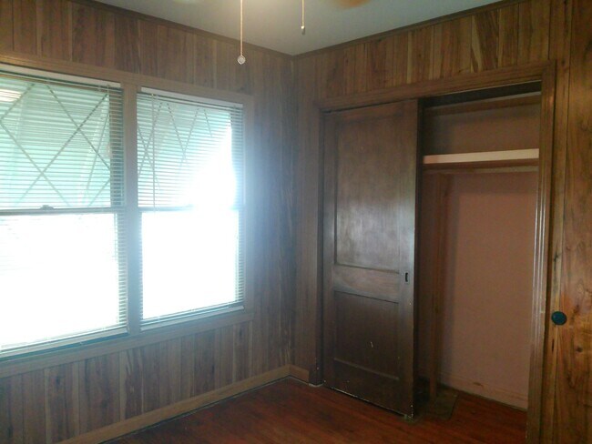 Building Photo - 4322 Fir St