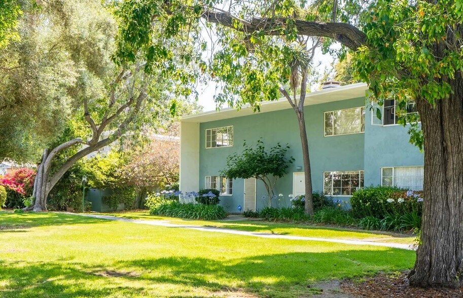 Building Photo - 5161 Village Grn