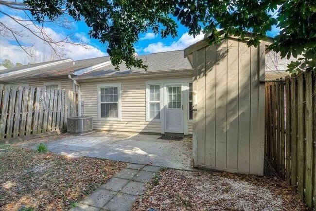 Building Photo - 3013 Abba Dr