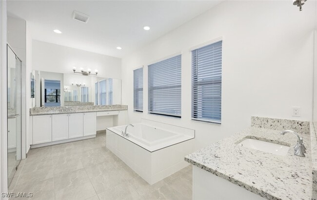 Building Photo - 12771 Woodbury Dr