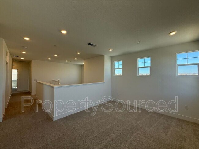Building Photo - 1336 Martorella Ave