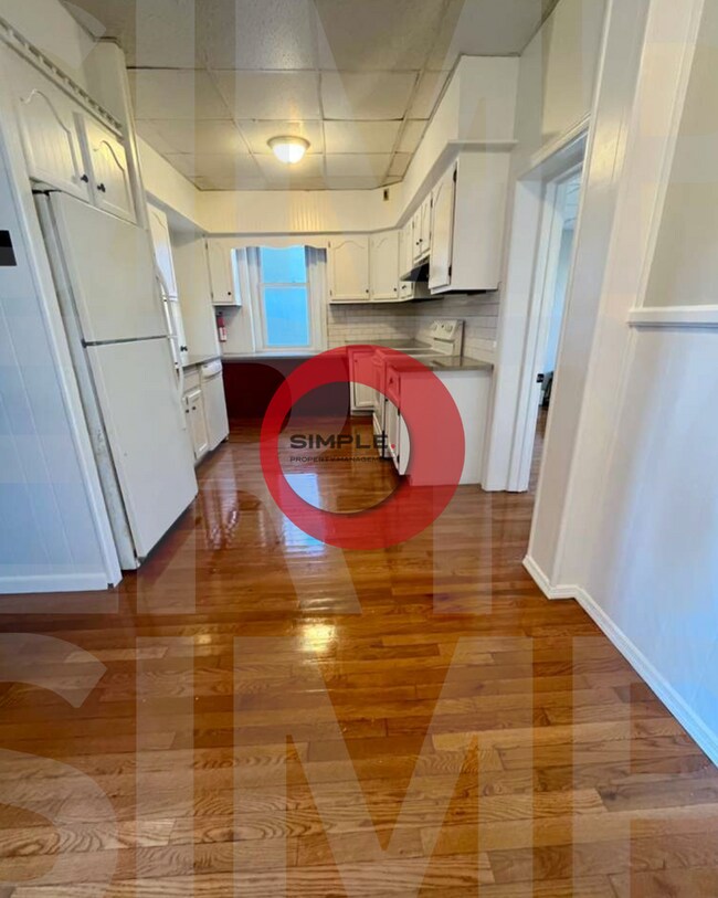 Building Photo - 259 Chestnut St