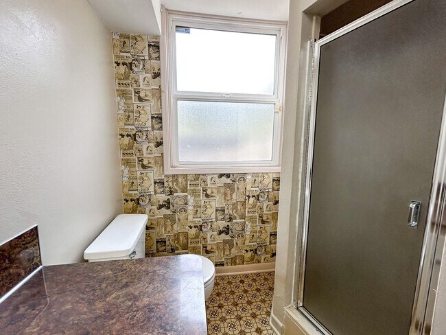 Building Photo - 1550 Corina Dr SE
