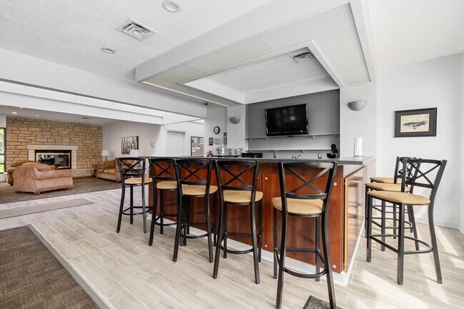 CLUB HOUSE - 2248 Lila Way