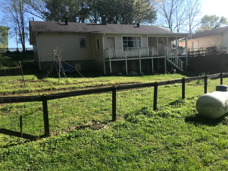 Building Photo - 2498 Old Charlotte Pike